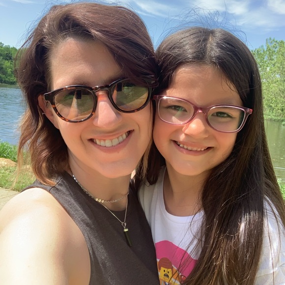 Meet your Posher, Whitney - Picture 2 of 3